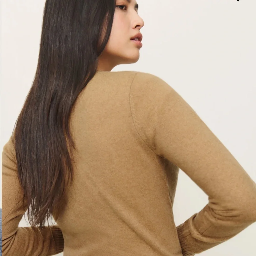 Reformation Dana Cashmere Crew Sweater size small - Picture 5 of 15